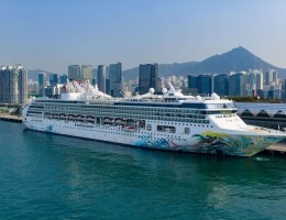 De Hong Kong a Bangkok: Un Viaje de Lujo a Bordo del Riviera